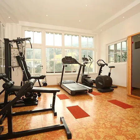 Szálloda Alpenhotel Neuwirt 4*