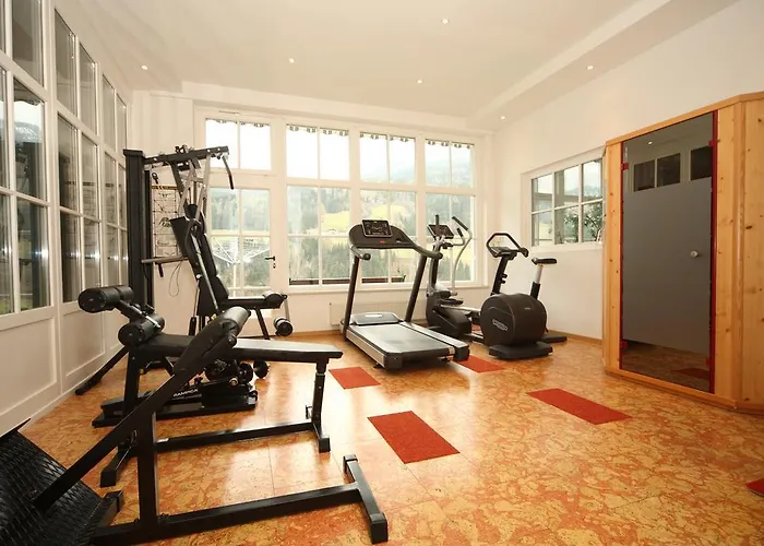 فندق Alpenhotel Neuwirt 4*